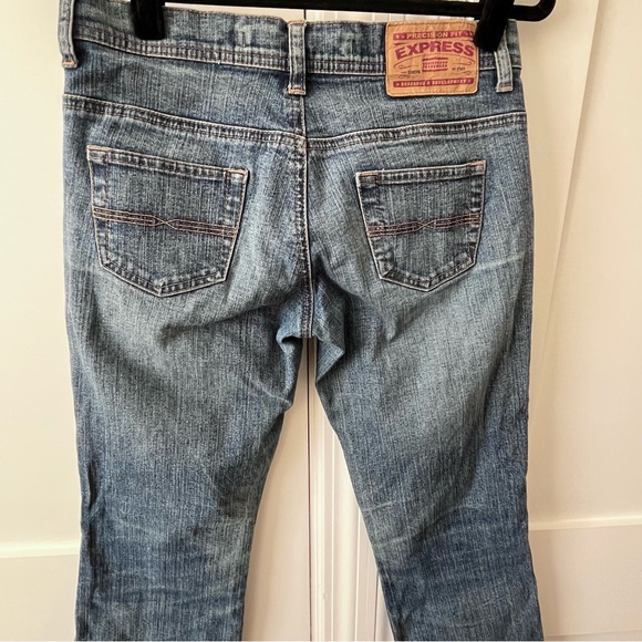 Express Y2K Precision Fit Cetine Low Rise Flare Jeans Medium Wash Blue Sz 0S - Picture 13 of 16